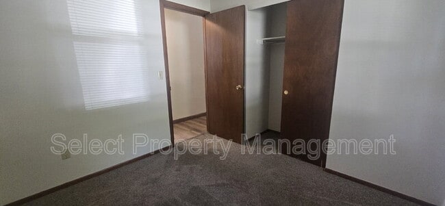 Building Photo - 7704 Kern Valley Dr