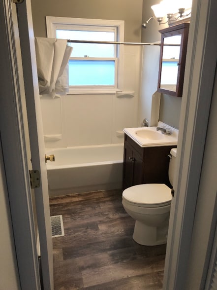 Building Photo - 36 Sparrow Rd