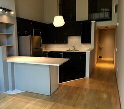 Building Photo - Beautiful sunny loft in Mission/SoMa