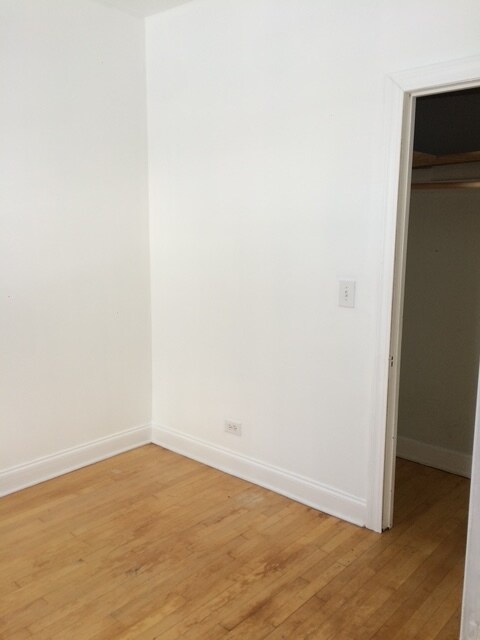 Building Photo - 2311 N Avers Ave