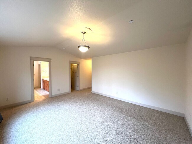 Building Photo - COMING SOON INQUIRE WITHIN- Beautiful 5 bdrm  and master on the main Home in Lacamas Meadows subd...