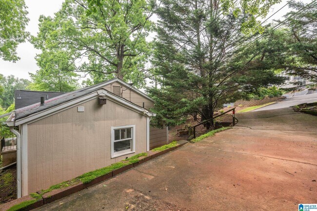 Building Photo - 1113 Green Springs Ave S