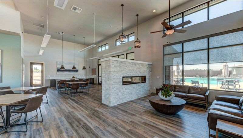 Building Photo - 4443 Silver Cedar Ln