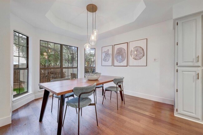 Building Photo - 11816 Rain Forest Cove