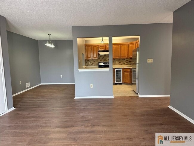 Building Photo - 31 Voscek Ct