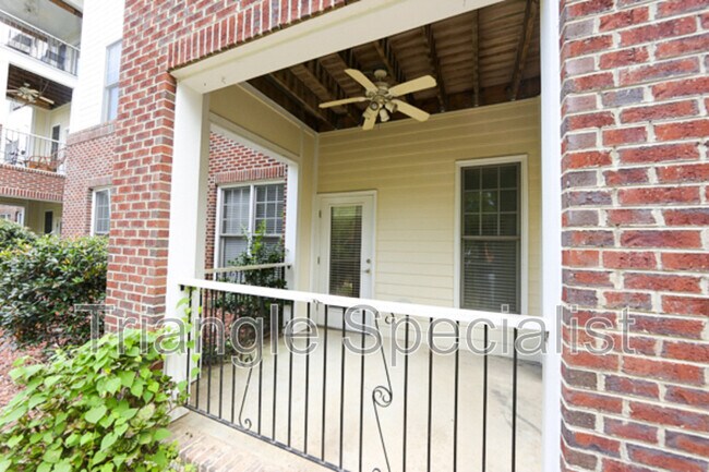 Building Photo - 900 Canenaugh Dr