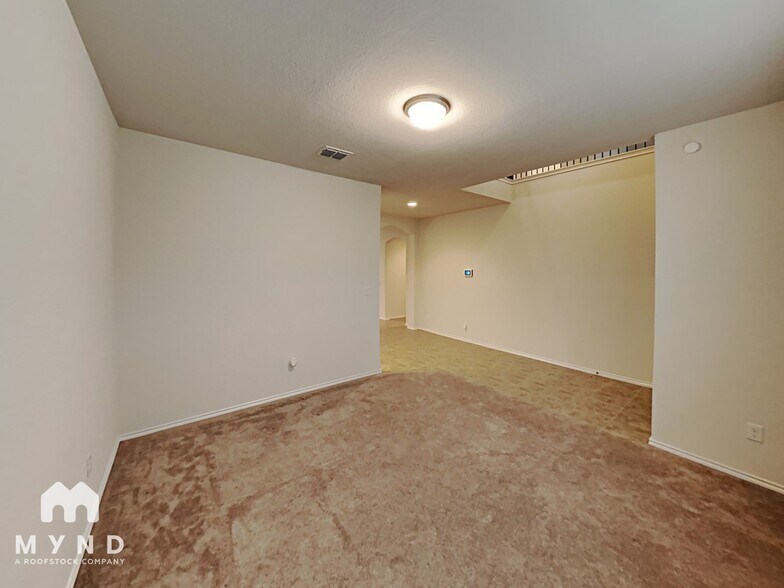 Building Photo - 9023 Canopy Bnd