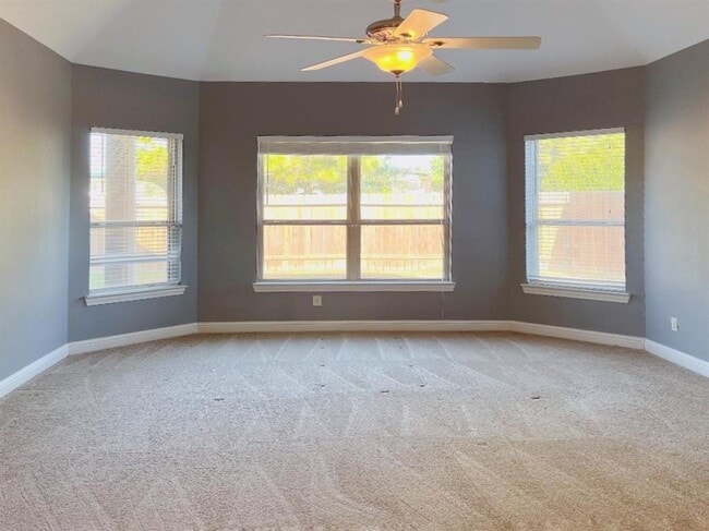 Building Photo - 26726 Grey Peregrine Dr