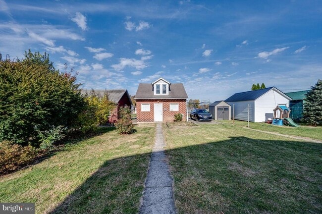 Building Photo - 121 W Arch St