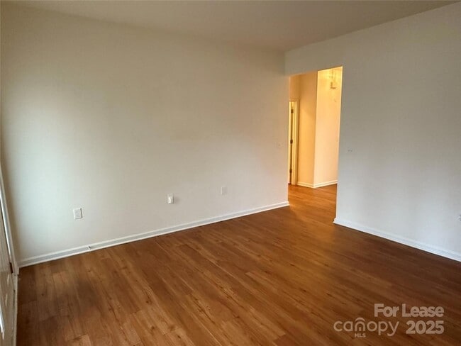 Building Photo - 7167 Somerset Springs Dr