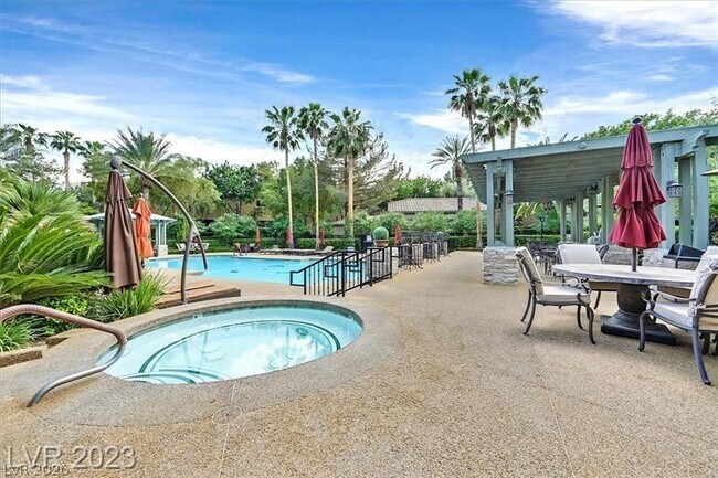 Building Photo - 8729 Red Brook Dr