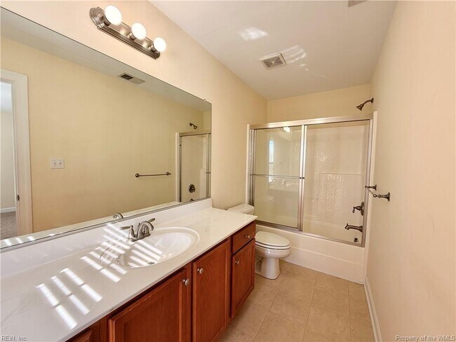 Building Photo - 5357 Discovery Park Blvd