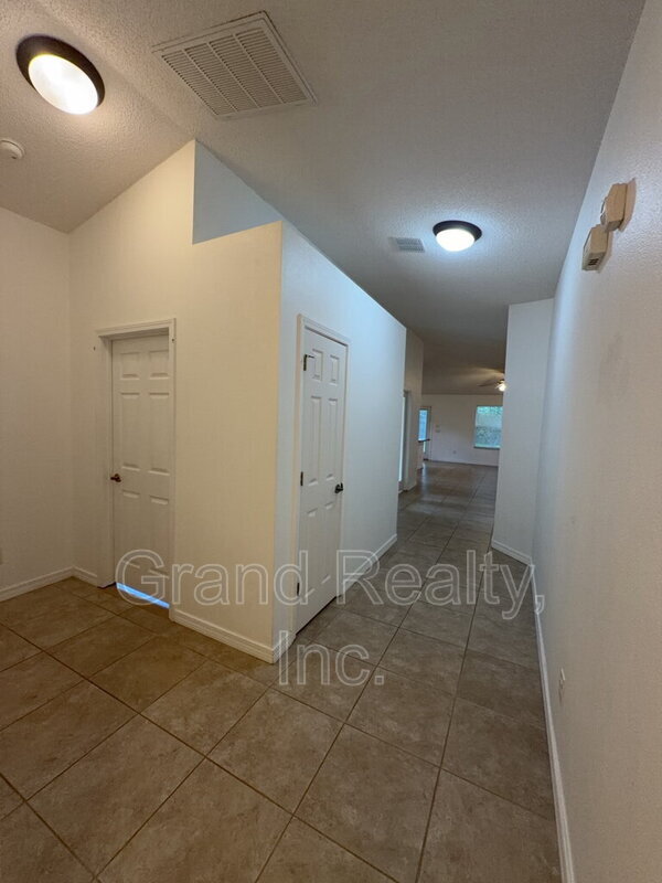 Building Photo - 4857 Makenna Cir
