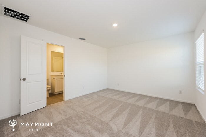 Building Photo - 3020 Burmese St