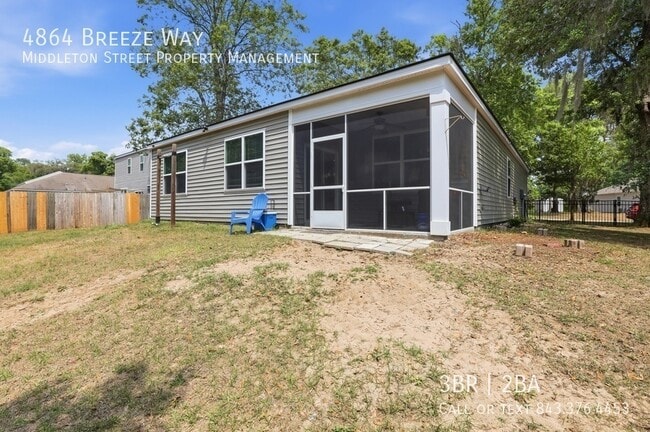Building Photo - 4864 Breeze Way