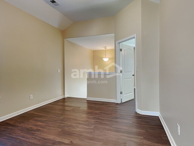 Building Photo - 45 Chey Hill Ln