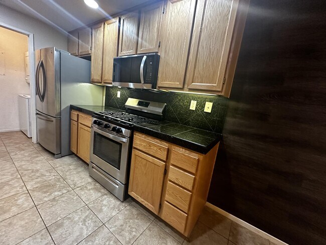 Building Photo - 1344 Paizay Pl