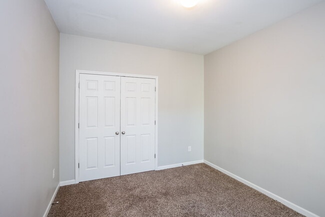 Building Photo - 769 Mott Shue Dr SW