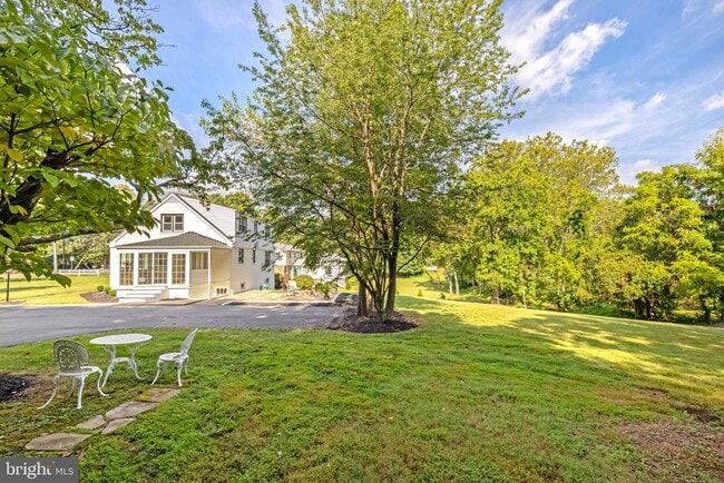 Building Photo - 11410 Waples Mill Rd