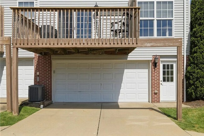 Building Photo - 10565 Cherry Grove Ct