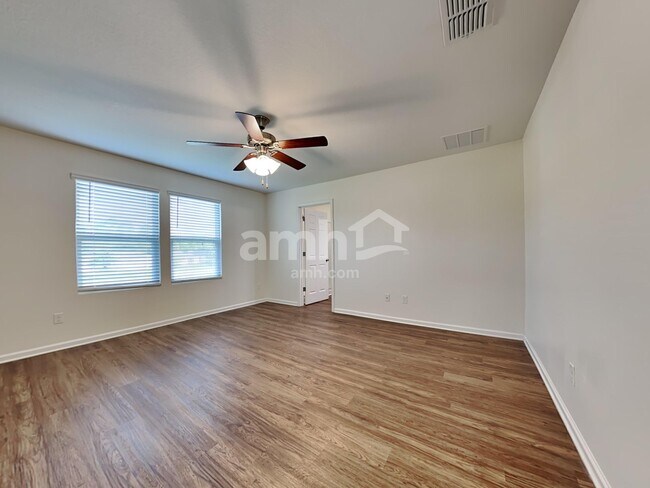 Building Photo - 155 E Jayce Way