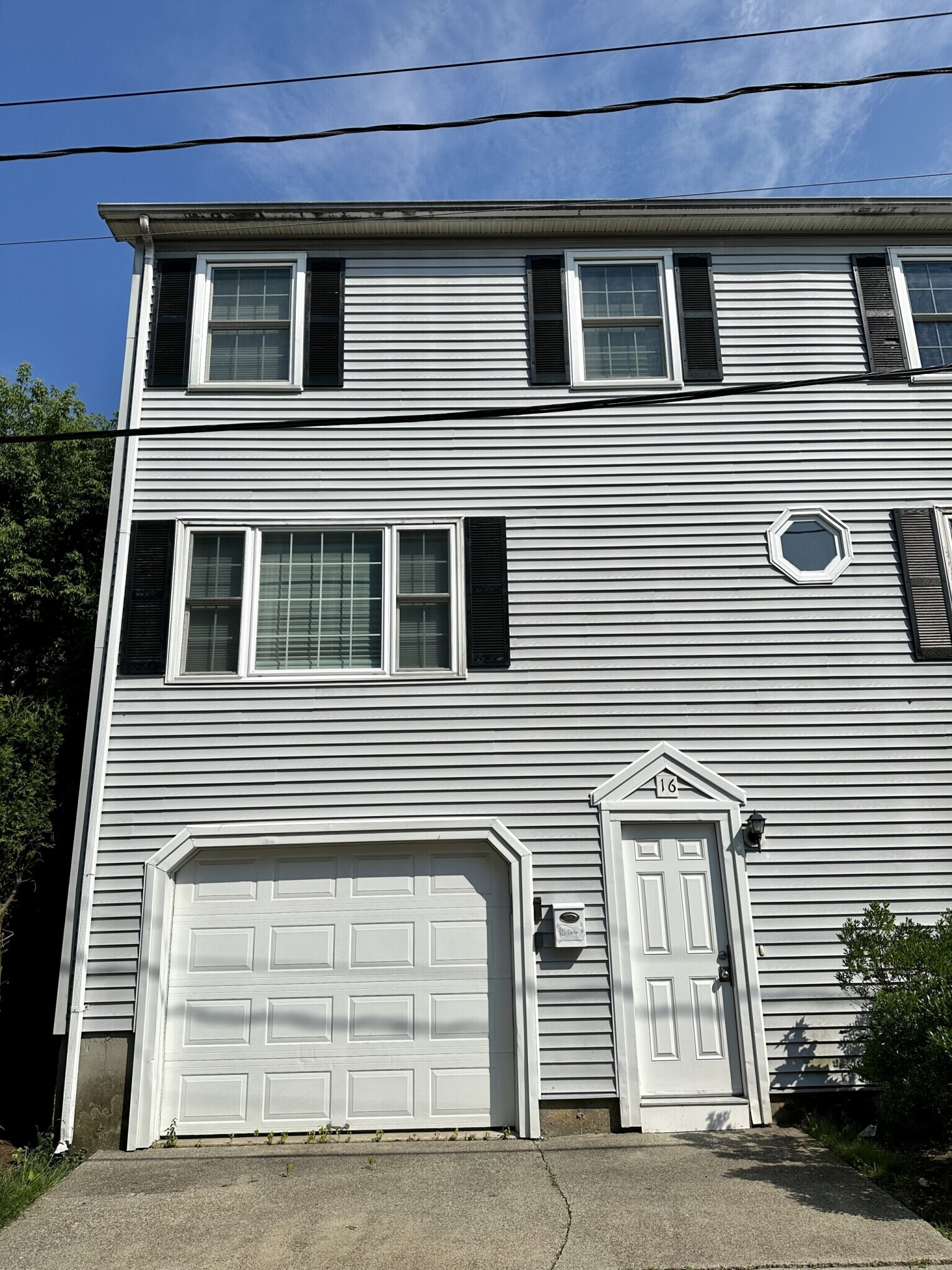Building Photo - 18 Plainfield St