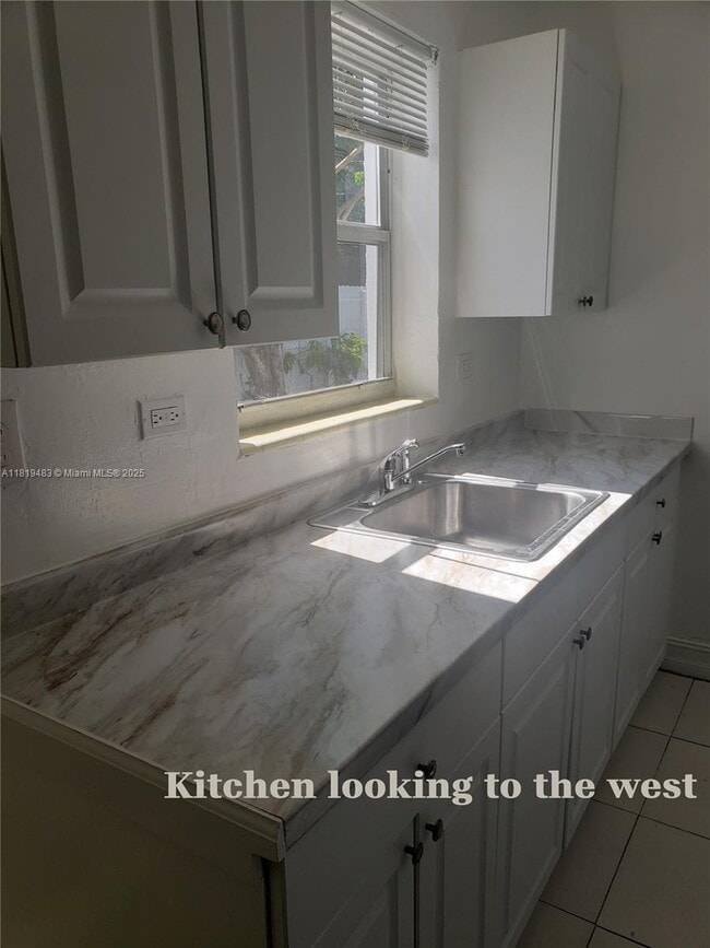 Building Photo - 2149 NE 179th St