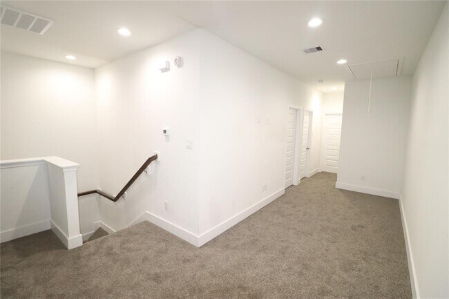 Building Photo - 4512 Brinkley St