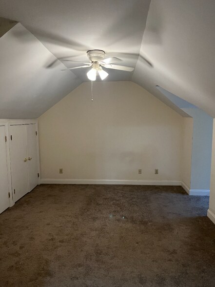 Building Photo - 2611 Cooper Ave