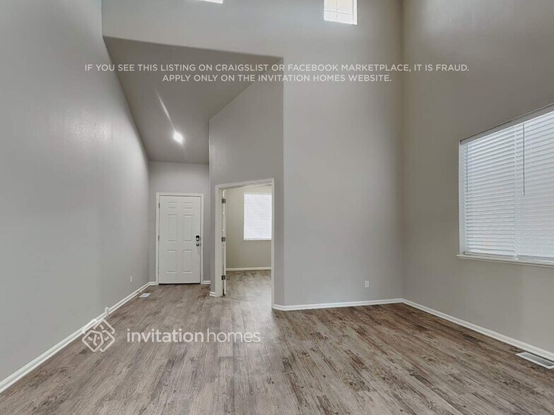 Building Photo - 1828 Silver Meadow Cir