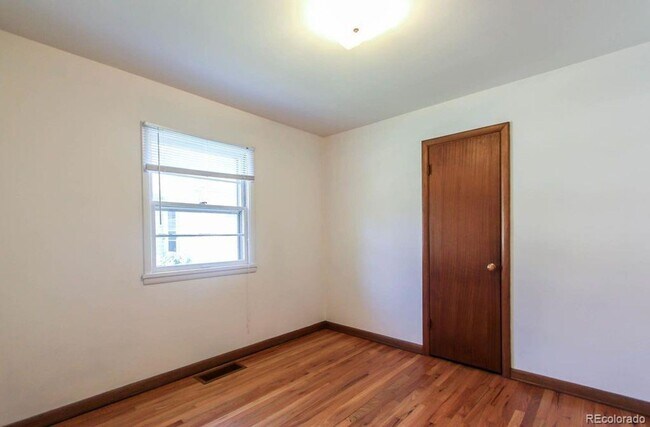 Building Photo - 2480 S Humboldt St