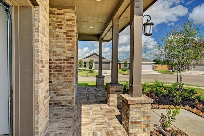 Building Photo - 26923 Zebra Grass Dr