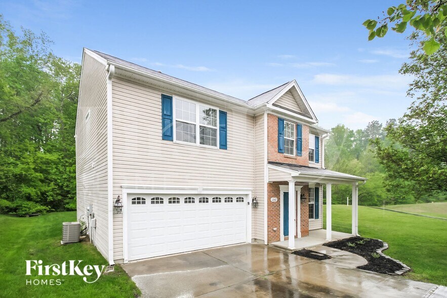 Building Photo - 2642 Hidden Pond Cove