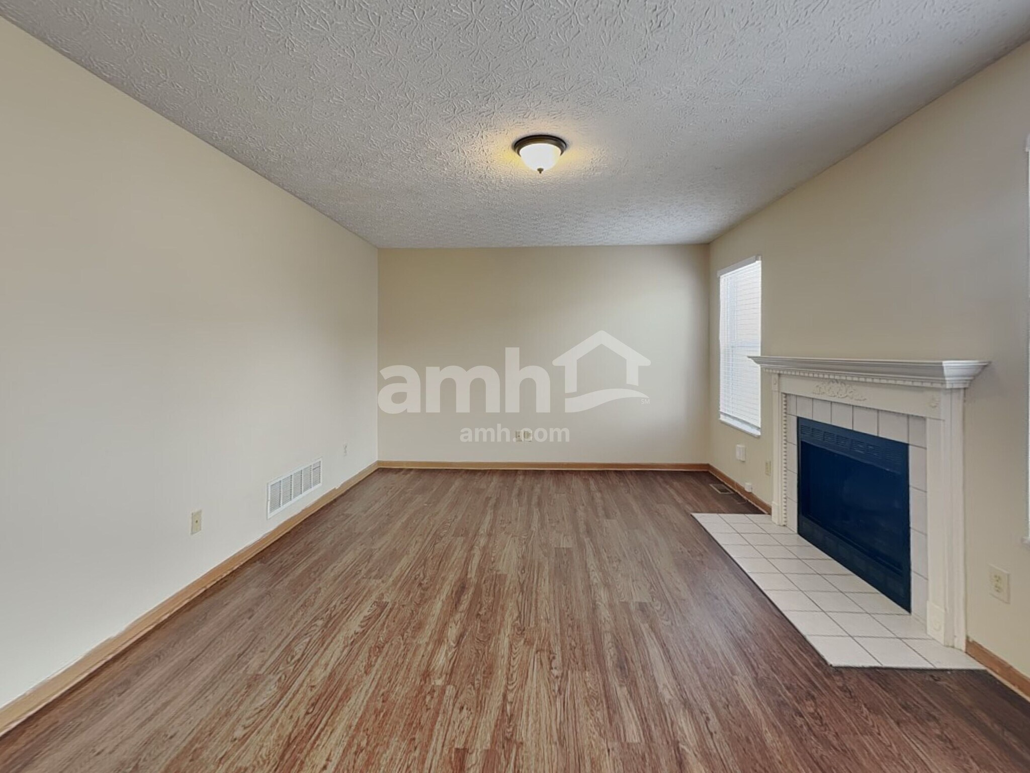 Building Photo - 4242 Honey Bee Ct