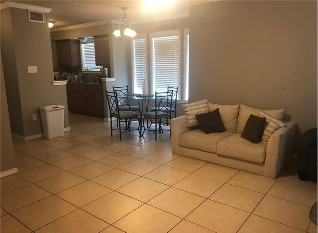 Building Photo - 2344 Autumn Chase Loop