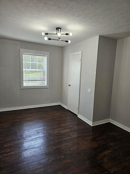 Building Photo - 155 Midway Dr