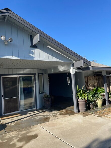 Building Photo - 12066 Idaho Ave