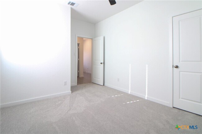Building Photo - 5128 McKittrick