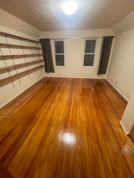 Building Photo - 10 Packard Ave