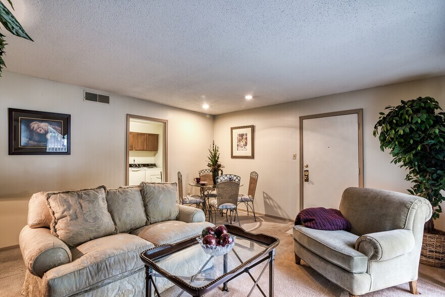 Sycamore Lake 2174 Westchester Dr Memphis TN 38134 Apartment Finder