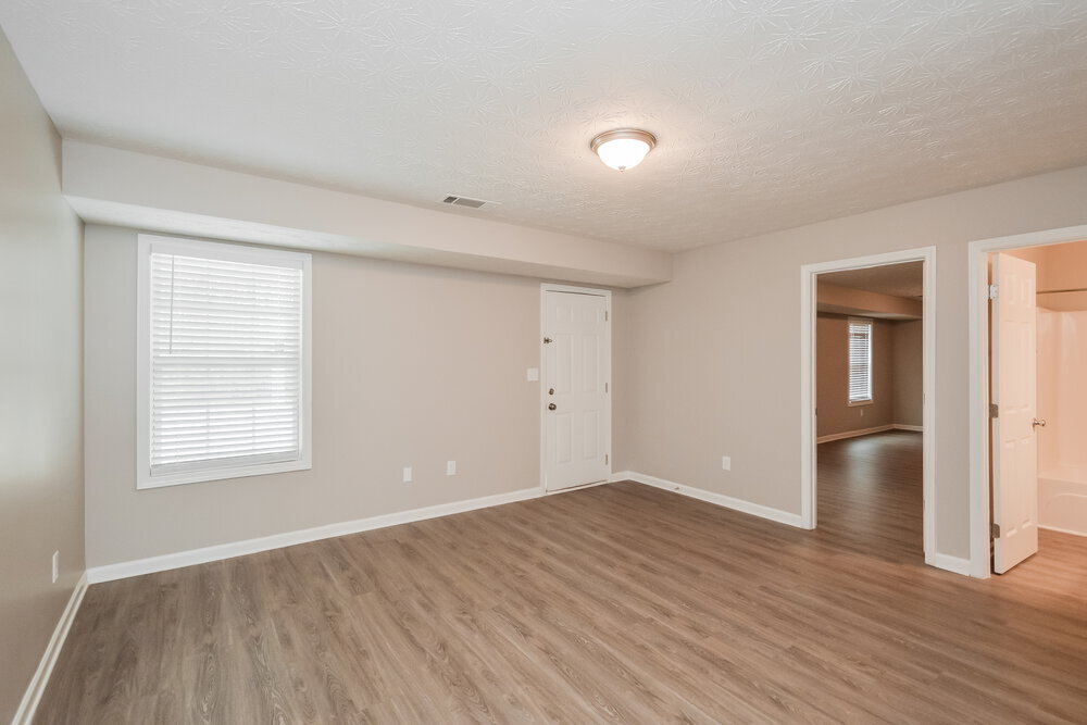 Building Photo - 195 Trelawney Dr