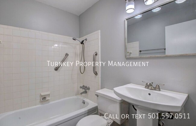 Building Photo - 91 White Oak Ln