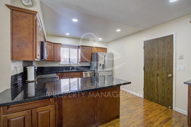 Building Photo - Available November 1st - Your Perfect Holi...