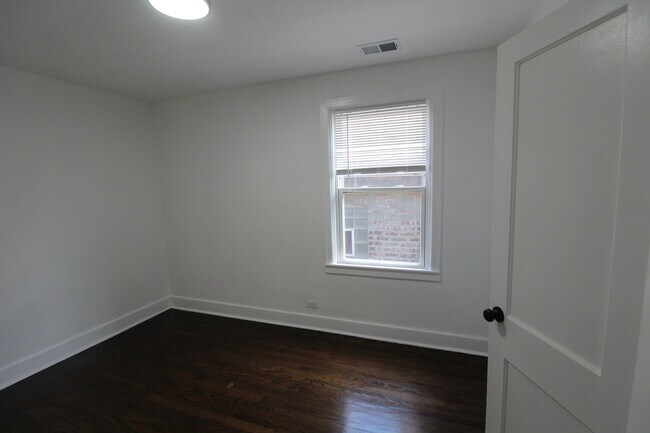 Building Photo - 2242 S Spaulding Ave