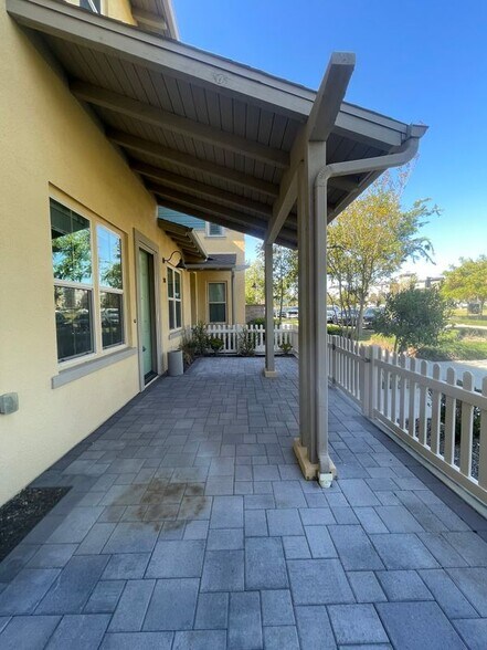 Building Photo - 58 Promesa Ave