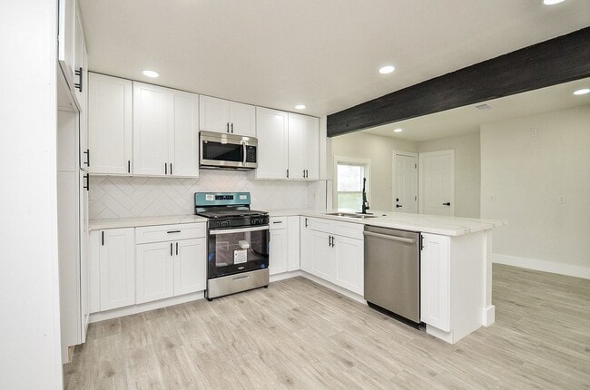 Building Photo - 7424 Stanwick Dr