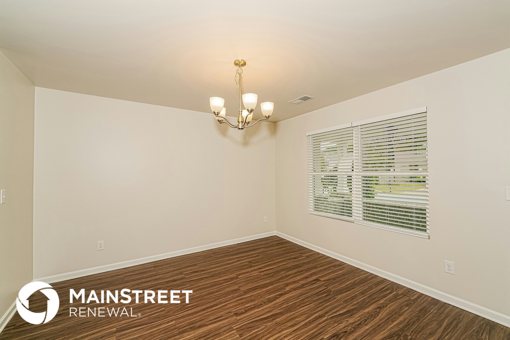 Building Photo - 180 Belmont Way