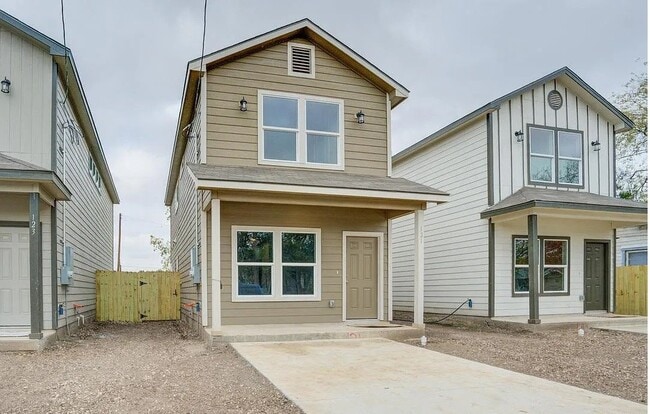 Building Photo - 121 Lawton St