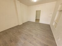 Building Photo - 383 S 7th Ave