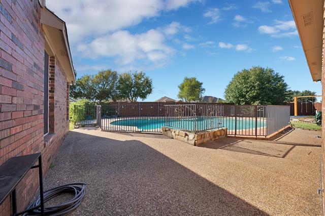 Building Photo - 708 Nickelville Ln